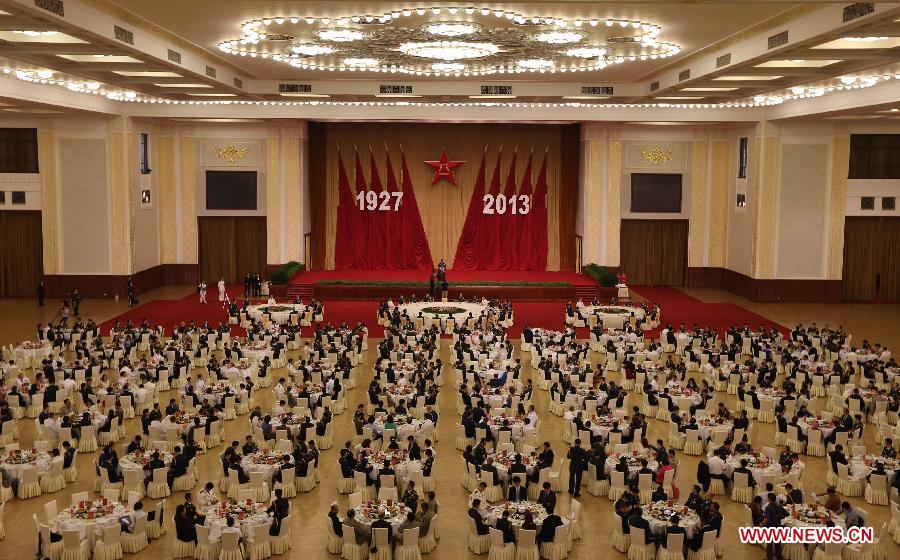 A reception is held by China's Ministry of Defense to celebrate the 86th anniversary of the establishment of the People's Liberation Army (PLA) at the Great Hall of the People in Beijing, capital of China, July 31, 2013. (Xinhua/Wang Jianmin)