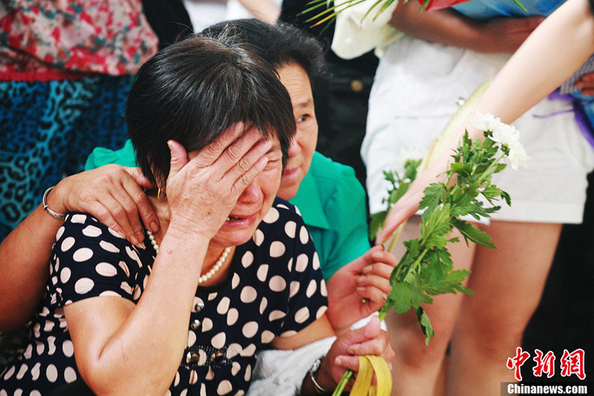 Memorial service for victims of Asiana crash held in Zhejiang (10)