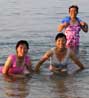 How do North Koreans stay cool in summer?