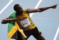 Bolt claims 200m title at IAAF World Athletics Championships