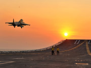 New takeoff and landing test of J-15 fighter held on Liaoning aircraft carrier
