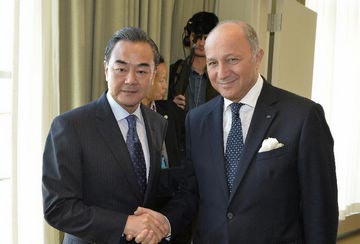 Chinese FM meets with world leaders at UN General Assembly