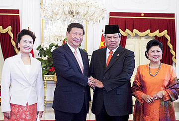 Chinese president meets Indonesian counterpart on ties