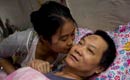 Days with father – A girl who has taken care of paralyzed father for 10 years