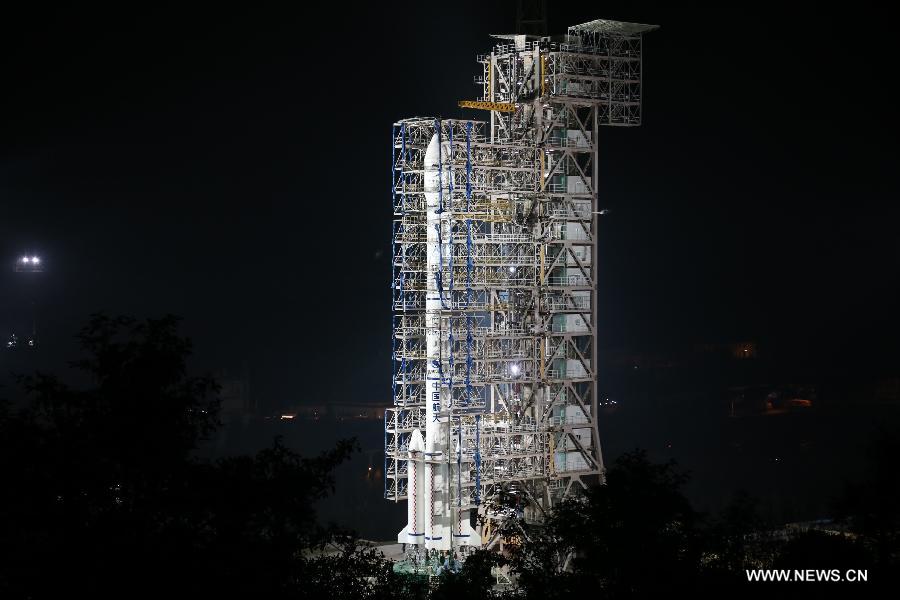 Long March-3B rocket ready to launch Chang'e-3 lunar probe
