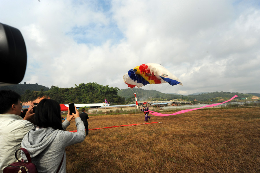 Hump Skydiving Club landed in Pu'er