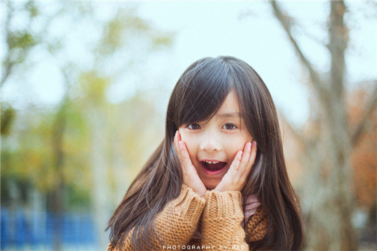 Cute Little Chinese Girl Becomes Internet Sensation 2 People S Daily Online