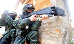 Armed Police hold anti-terrorism drill in SE China's Xiamen