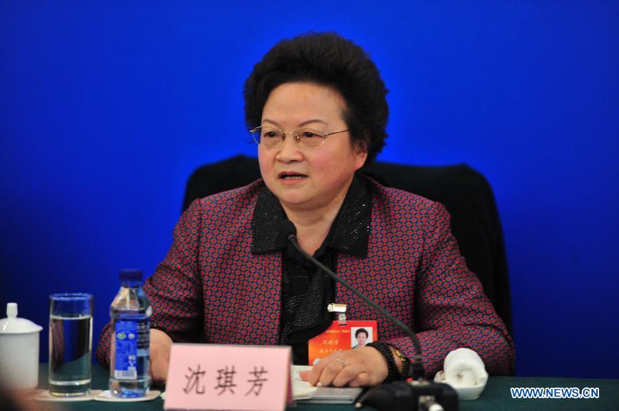 Deputies to NPC give press conference on education reform