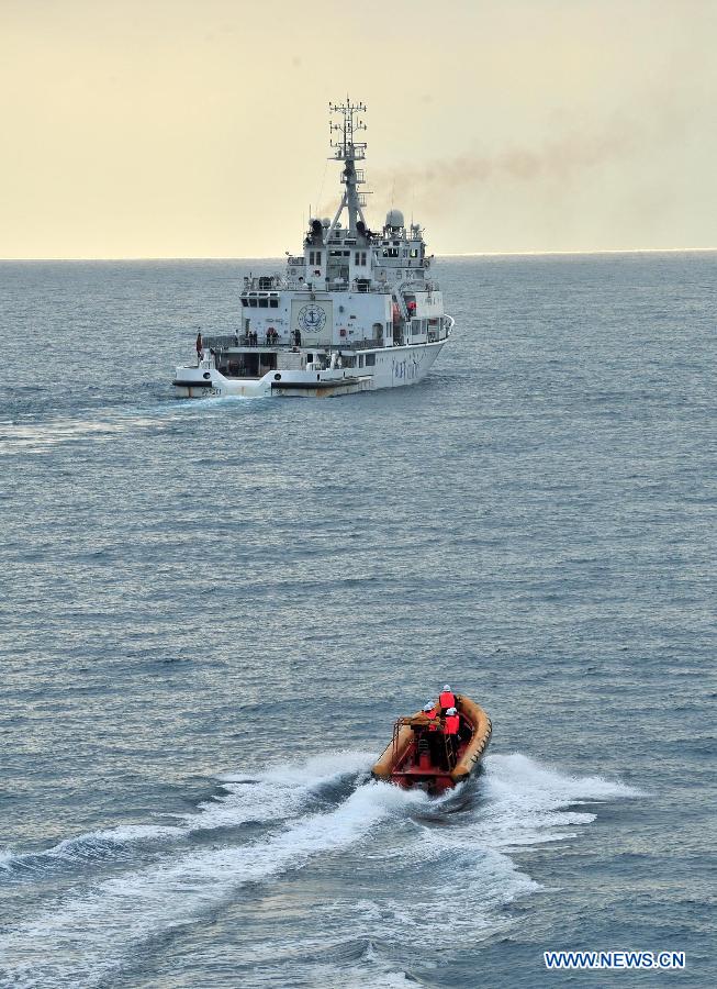 Chinese rescue vessel Haixun 01 heads to Sunda Strait for missing jet 