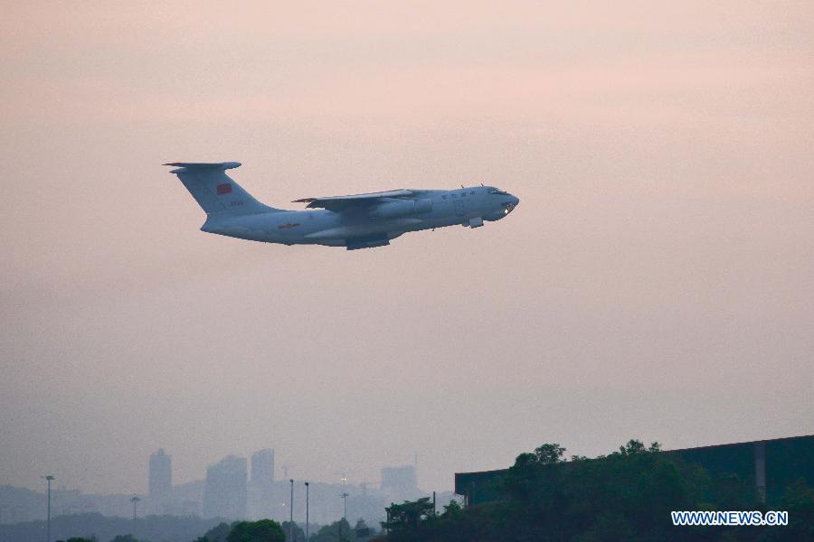 Two IL-76 transport planes sent to Australia for search of missing jet 