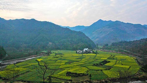 Travel destination in spring: Xiuning County in Anhui