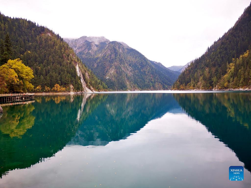 Jiuzhaigou Scenic Spot Fully Reopens To Visitors 3 Peoples Daily
