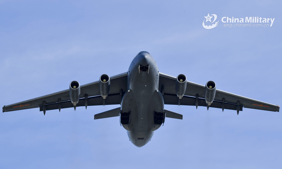 A Y-20 large transport aircraft attached to an aviation division under the PLA Western Theater Command flies at a predetermined altitude during a flight training mission on January 4, 2021. (eng.chianmil.com.cn/Photo by Liu Shu)
