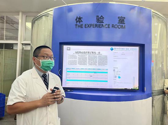 Xu Zhong, director of the Medical Affairs Department of the First Affiliated Hospital of Xiamen University. (Photo: Ecns.cn/Zhao Li)