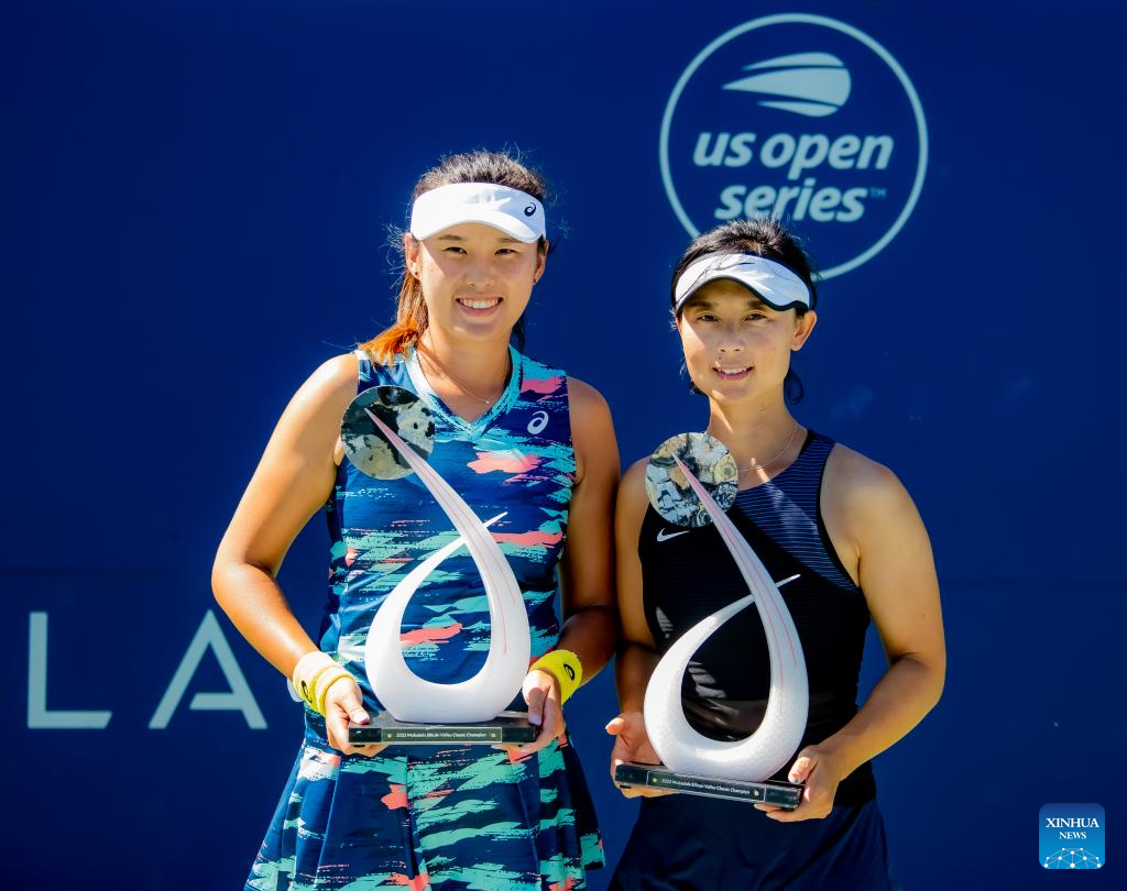 Chinese players win WTA 500 women's doubles in San Jose