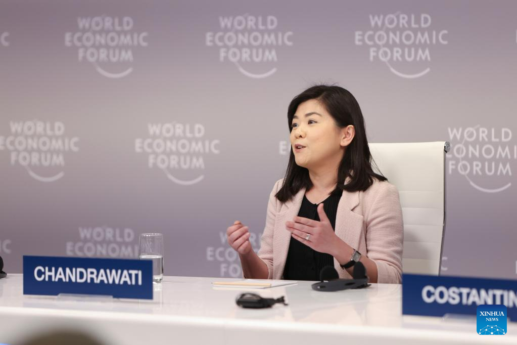 Session themed "Top 10 Emerging Technologies of 2023" for Summer Davos held in Tianjin