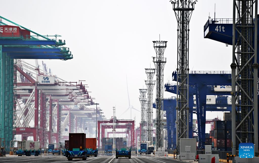 China's Tianjin Port posts record container throughput in H1