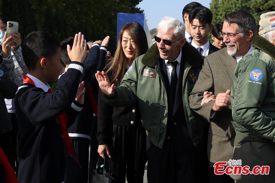 Flying Tigers members mark 80th anniversary of U.S. force's participation in China's resistance war