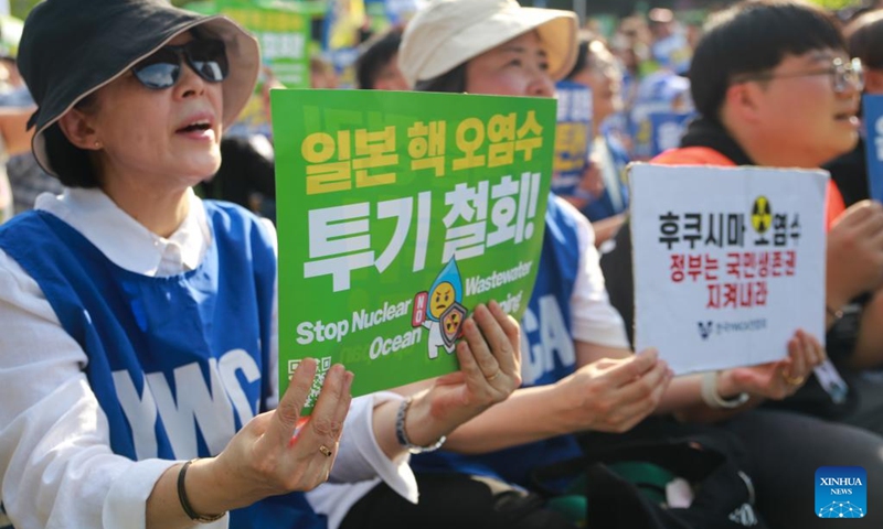 People attend a rally to protest against Japan's dumping of nuclear-contaminated wastewater into the ocean, in Seoul, South Korea, Sept. 2, 2023. (Photo by Yang Chang/Xinhua)