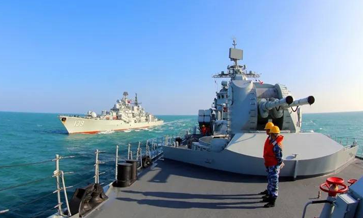 Sovremenny-class guided missile destroyer Hangzhou (Hull 136) and <em>Ningbo</em> (Hull 139) attached to the PLA Eastern Theater Command Navy conduct exercises in early 2021. Photo: Screenshot from navy.81.cn