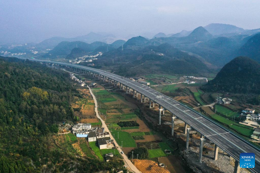 Guiyang-Jinsha-Gulin Expressway to be officially opened to traffic