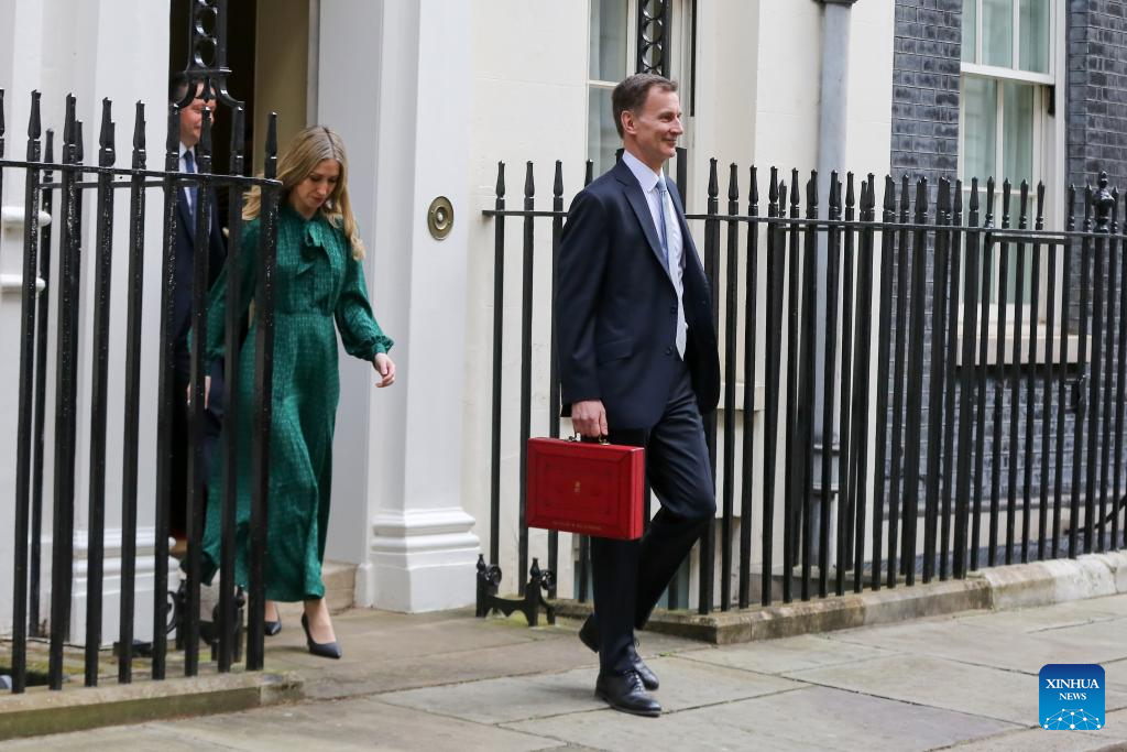 UK cuts national insurance contributions for workers in spring budget