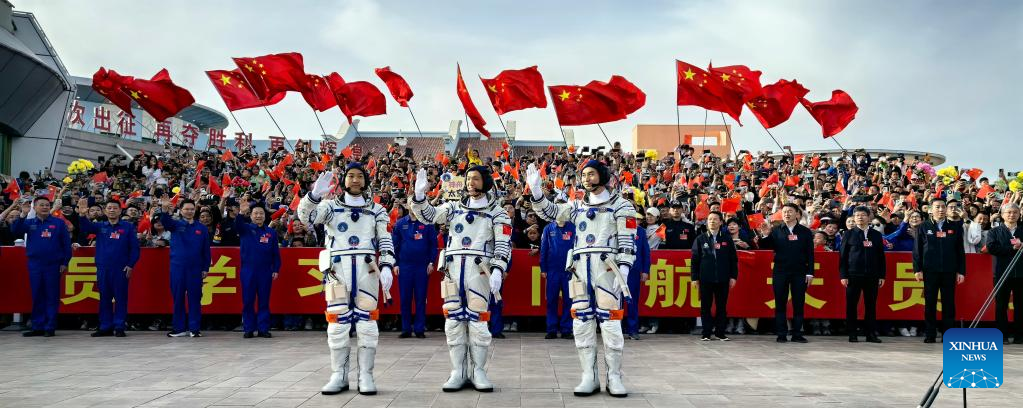See-off ceremony held for taikonauts of Shenzhou-18 mission