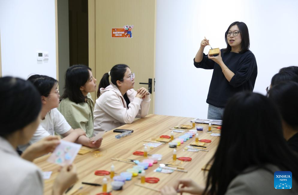 Night schools opened for young people to study and relax in Zibo