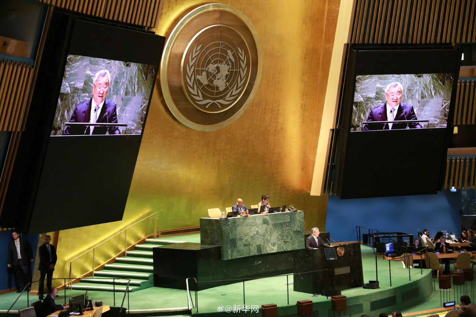 Fu Cong, China's permanent representative to the United Nations introduced the draft resolution at the UNGA plenary session Photo：Courtesy of Xinhua net on Sina Weibo