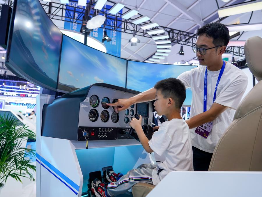 Cutting-edge technologies showcased in 8th China-South Asia Expo