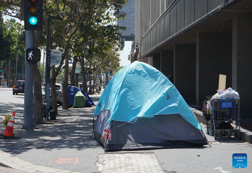 California governor orders state officials to remove homeless encampments