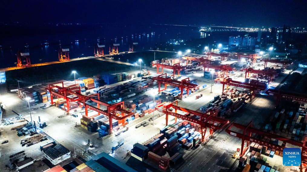 View of major ports on Yangtze River in China