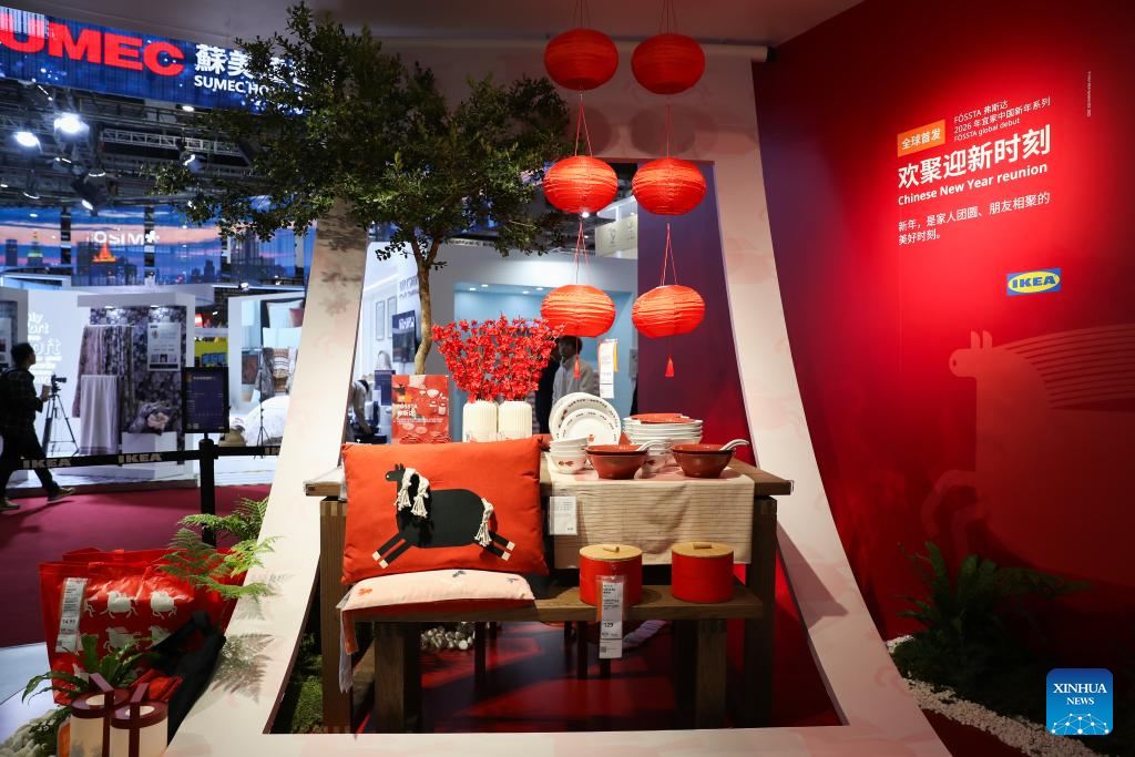 New products make debut at 8th CIIE in Shanghai