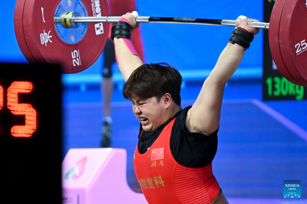 In pics: weightlifting women's 76kg final at China's 15th National Games