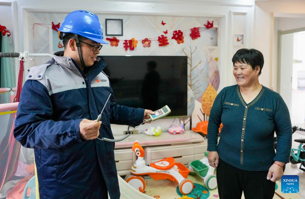 Measures implemented to ensure residents stay warm during winter in China's Yinchuan