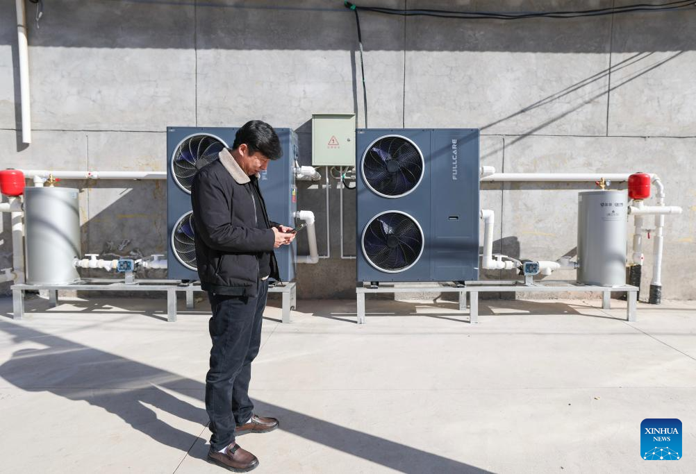 Rural households switch to clean heating in Tongxin County, NW China