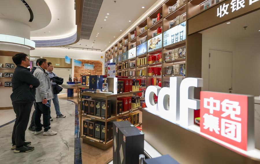 N China's Tianjin opens first downtown duty-free shop