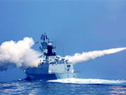 The striking moments of Chinese battleship firing