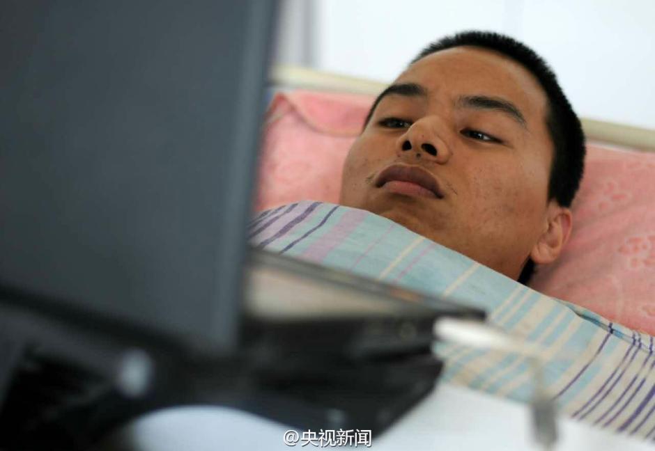 Paraplegic man opens online shop