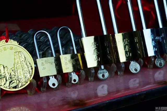 Will China’s Mount Taishan face the same fate as Paris’ Pont des Arts ...