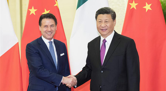 Xi meets Italian prime minister