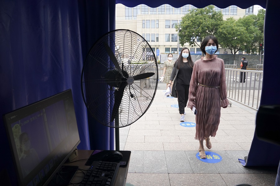 Gaokao test site in Beijing gets ready for students