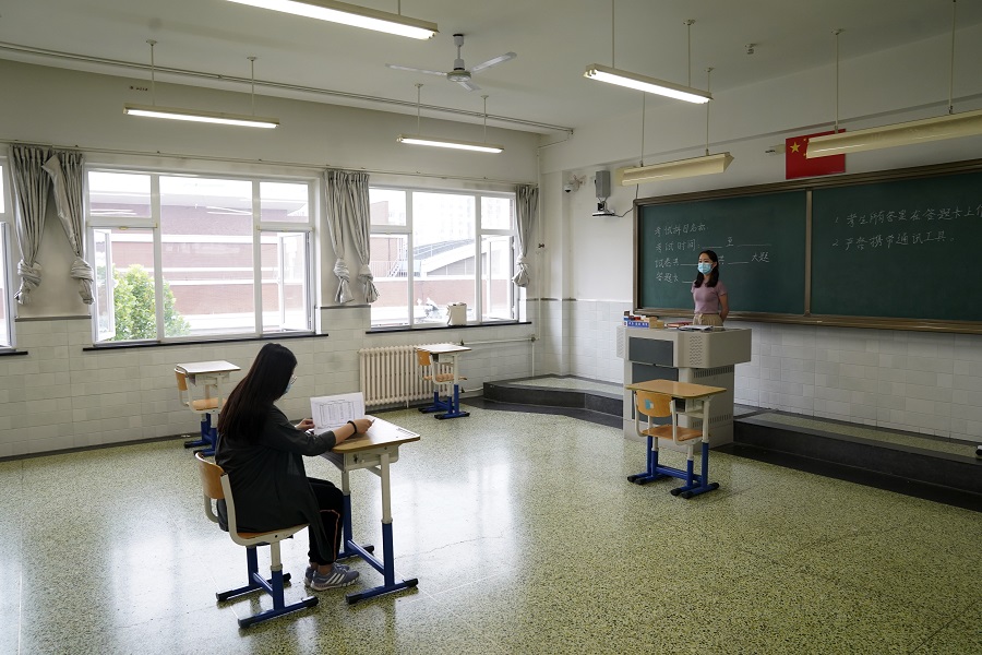 Gaokao test site in Beijing gets ready for students