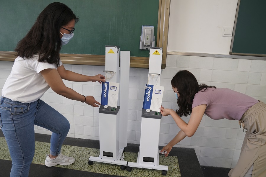 Gaokao test site in Beijing gets ready for students
