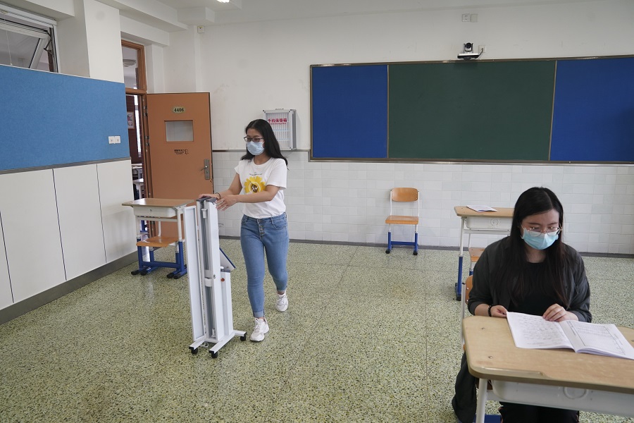Gaokao test site in Beijing gets ready for students