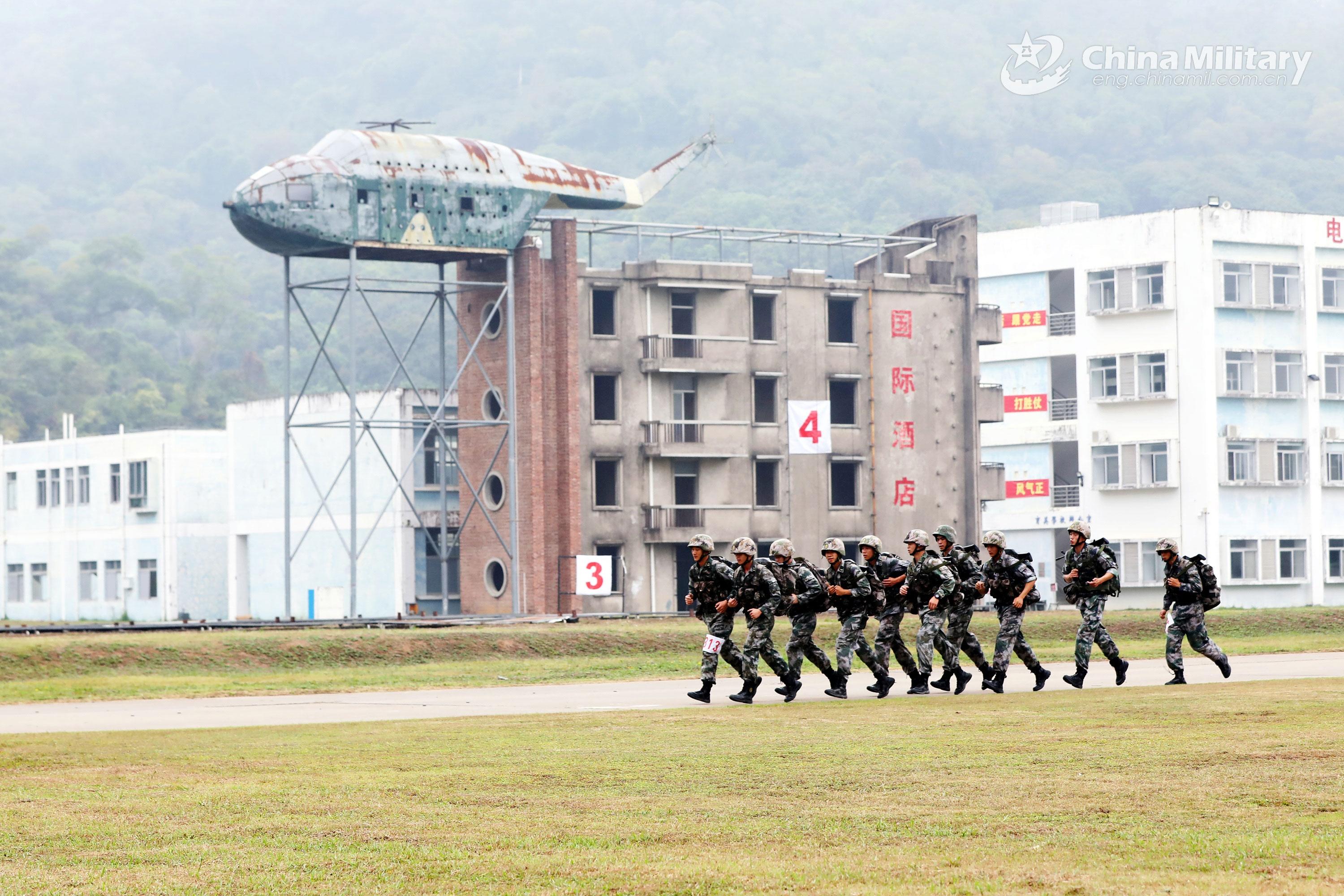 PLA Macao Garrison Assesses Troops Special Operations Capability 7 PLA Macao Garrison Assesses Troops Special Operations Capability 7