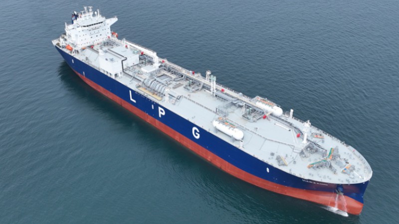 World's biggest ship for gas transport unveiled