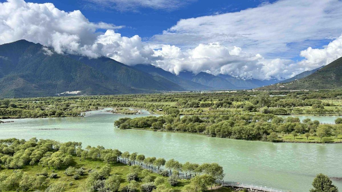 Xizang maintains world-class ecological standards