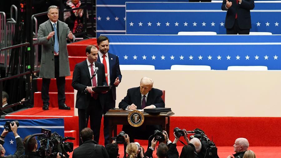 Trump says it may be better for Russia-Ukraine conflict to last longer